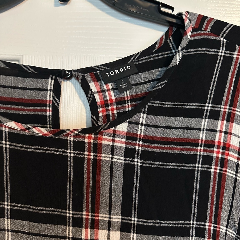 Torrid Women's Black and Red Plaid Blouse - Picture 2 of 3